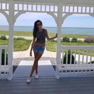 Meet your Posher, Samantha